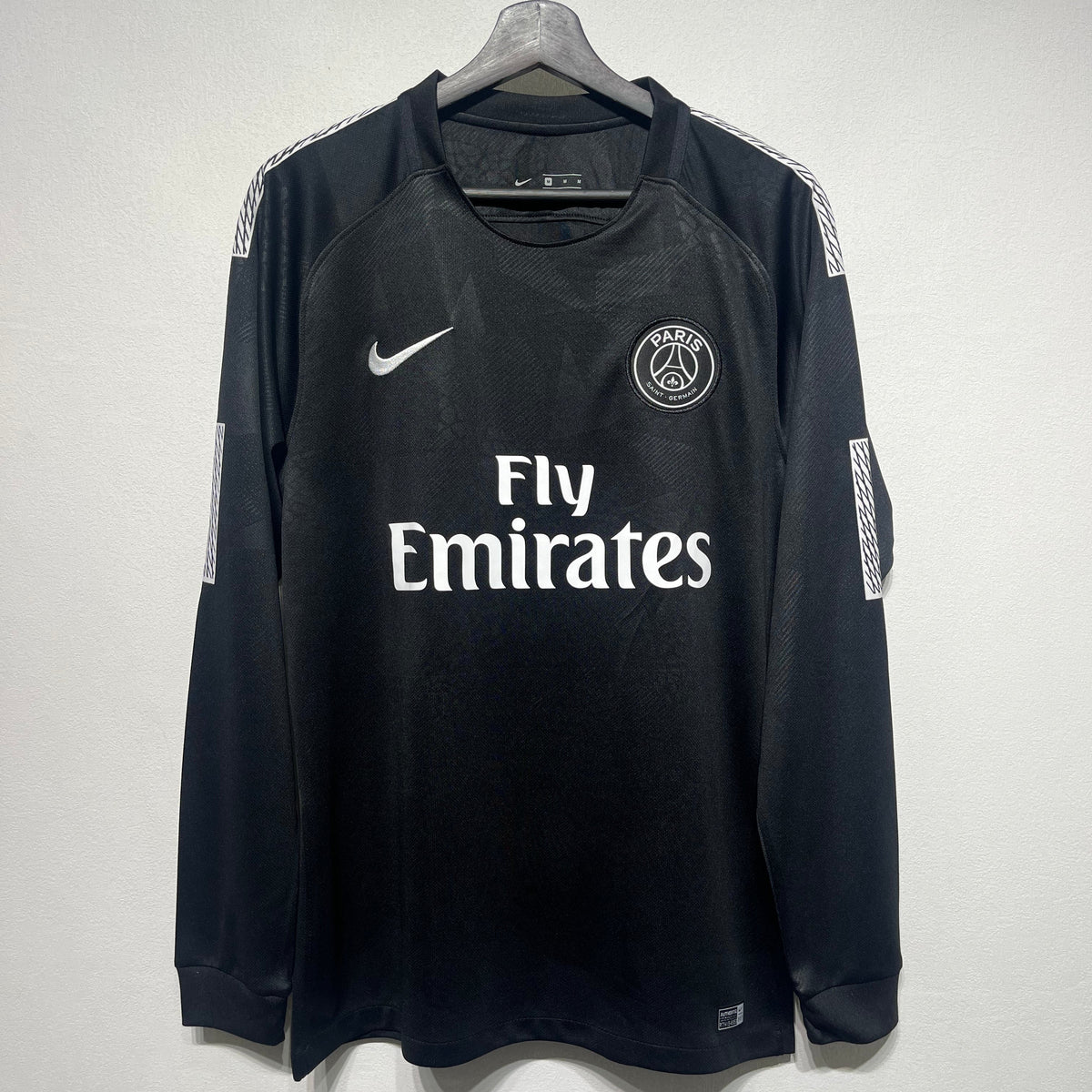 Troisième maillot homme du Paris Saint-Germain 2017/18 – Manches longues – Design rétro