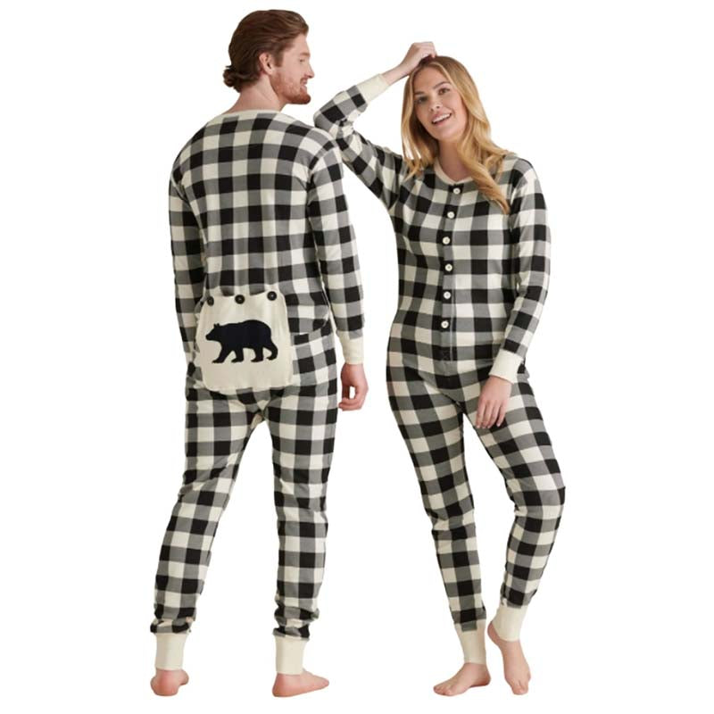 Jule-onesie i familiestil - creme-sort ternet mønster