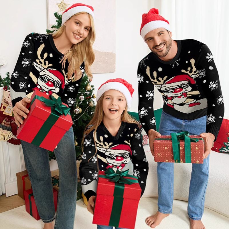 Weihnachtspullover im Familienlook – Cooles Rentier mit Rundhalsausschnitt