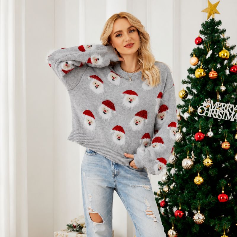 Weihnachtspullover – Flauschiges Weihnachtsmannmotiv mit Rundhalsausschnitt