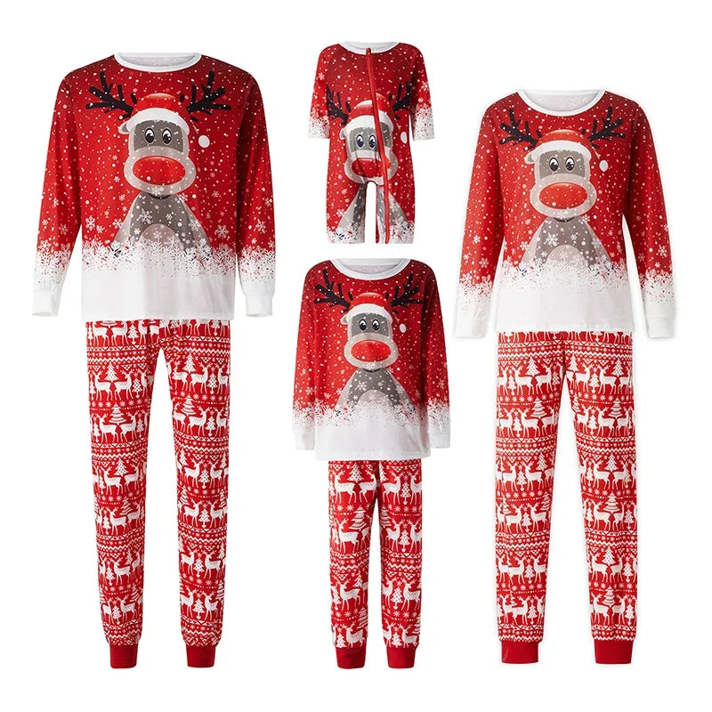 Weihnachtspyjama im Familienlook – Elch im Schnee