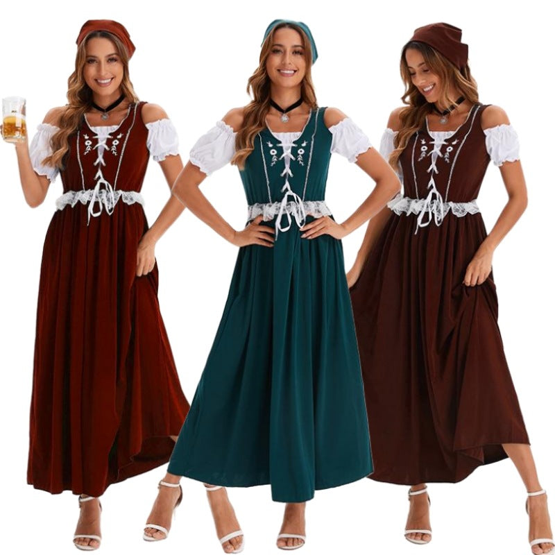 Women’s dirndl dress in an elegant style with lacing