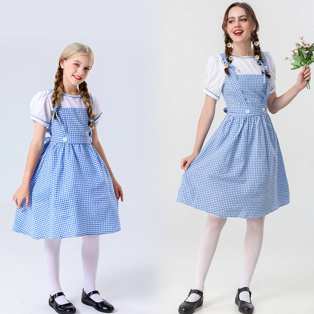 Traditionel kjole til kvinder med ternet mønster og knapper
