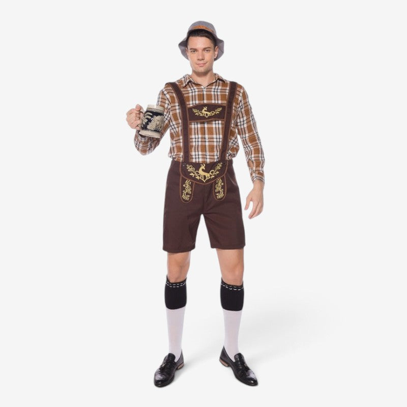 Traditionella shorts för damer med broderat bröststycke och blus