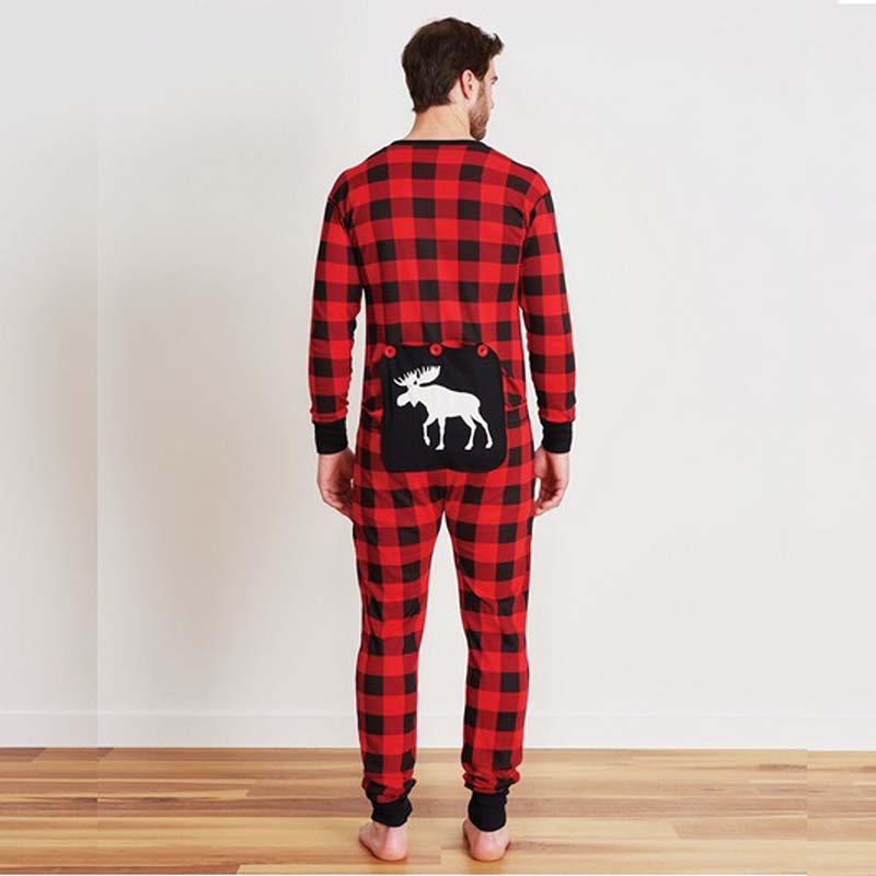 Weihnachtspyjama im Familienlook – Elchmotiv mit Karomuster