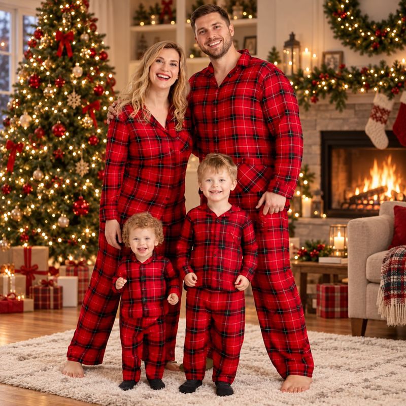 Weihnachtspyjama im Familienlook – Rotes Karomuster
